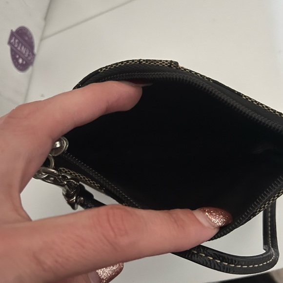 Coach wristlet - Picture 2 of 2
